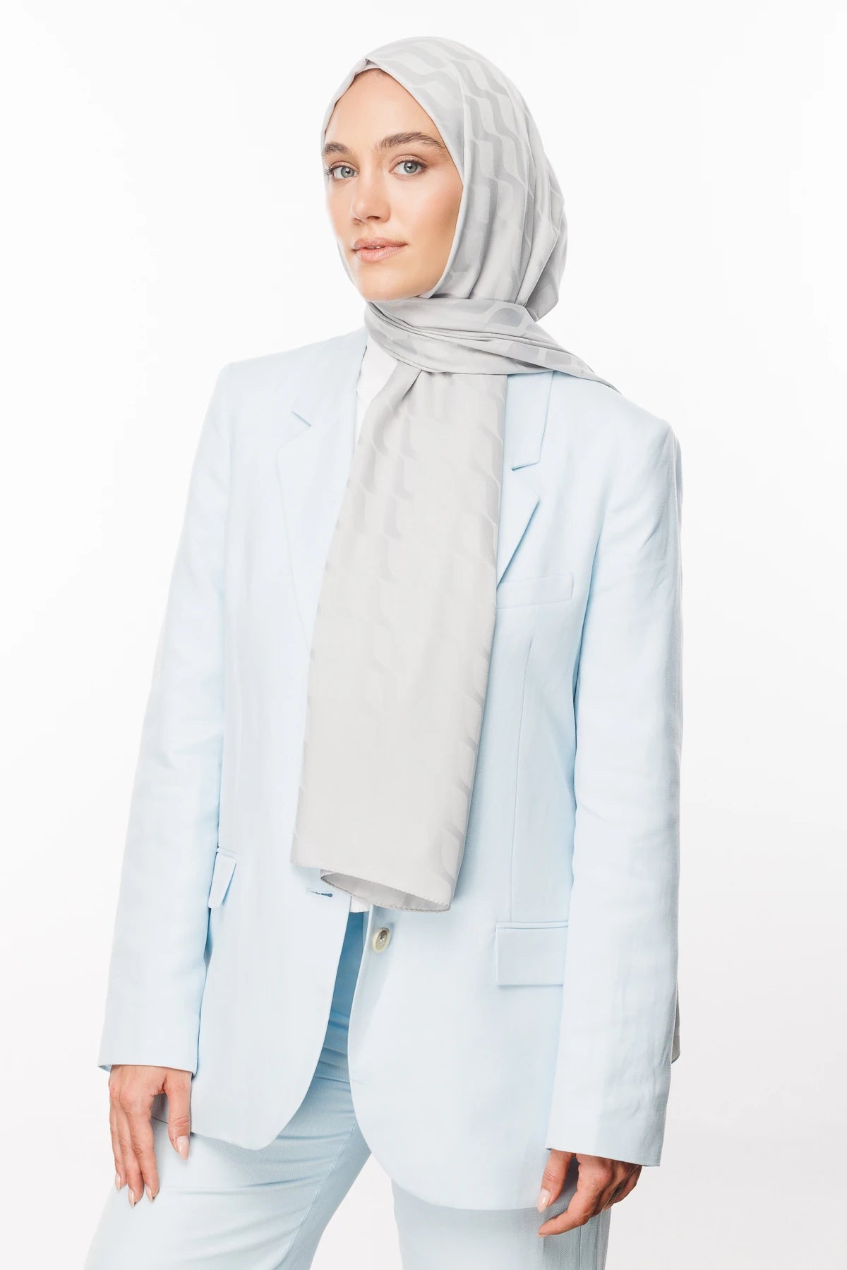 Wave Pattern Silky Jacquard Scarf - Cool Grey