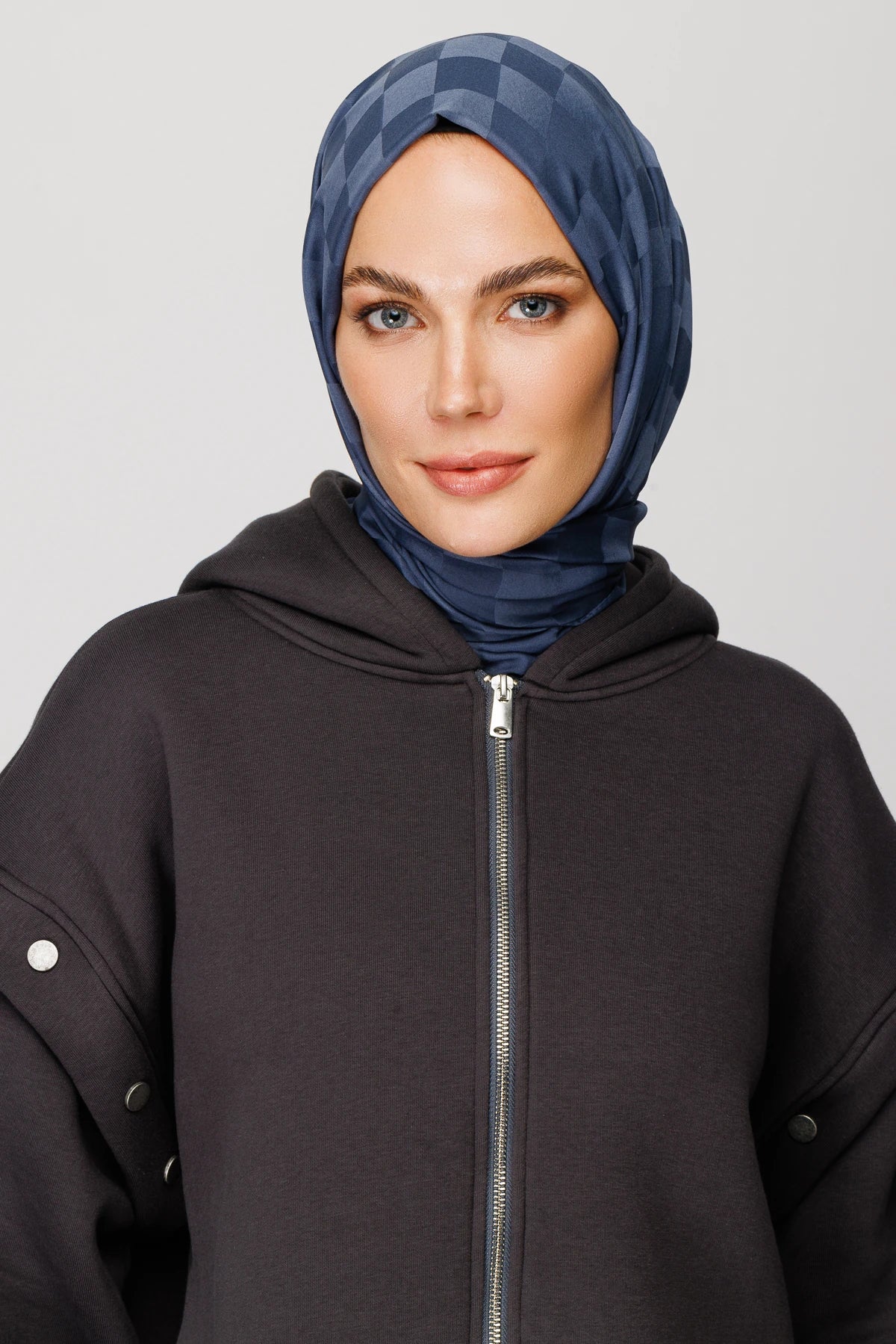 Checkerboard Pattern Silky Jacquard Shawl - Smoked