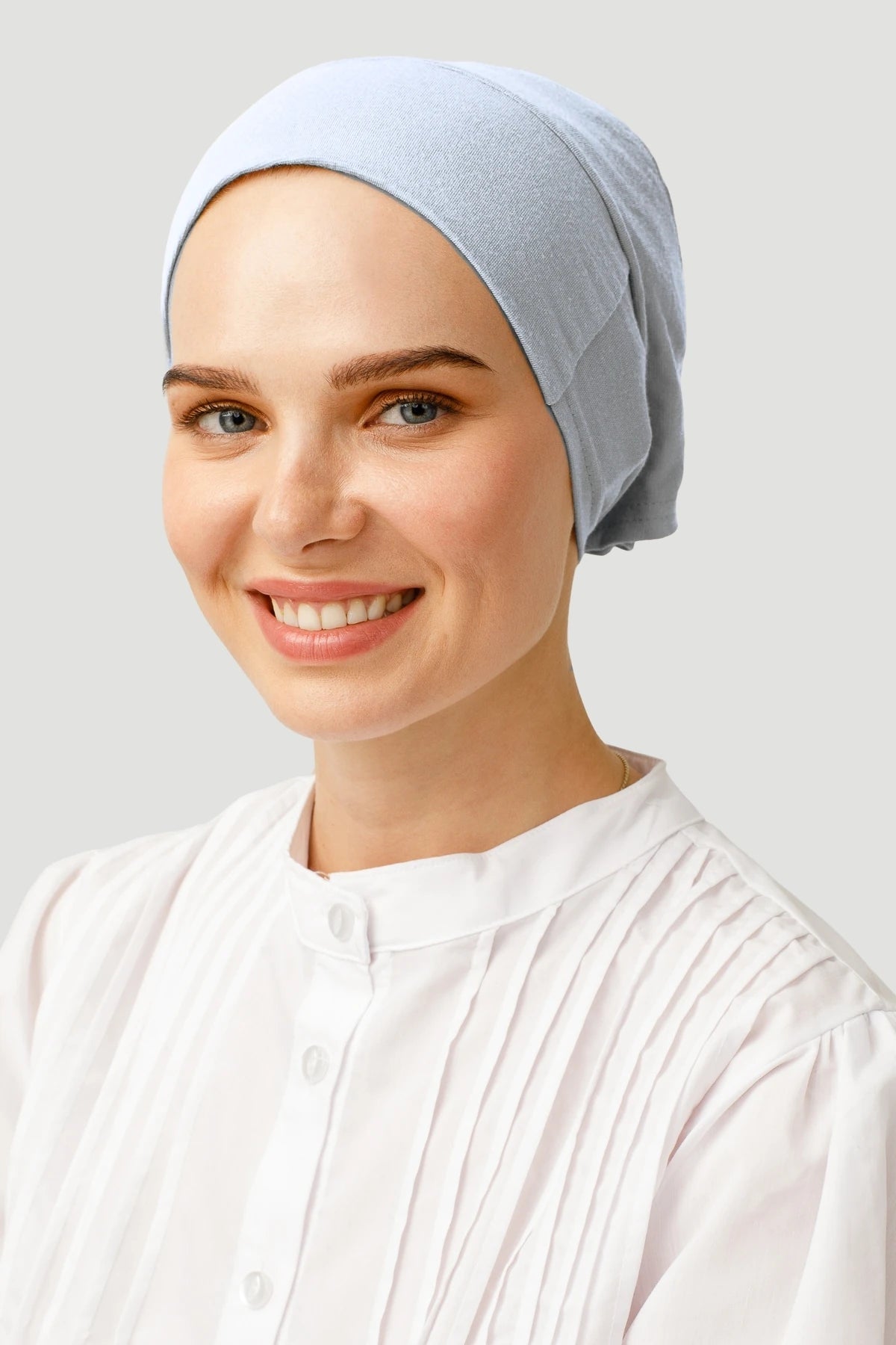 Seamless Tie-On Bonnet - Gray