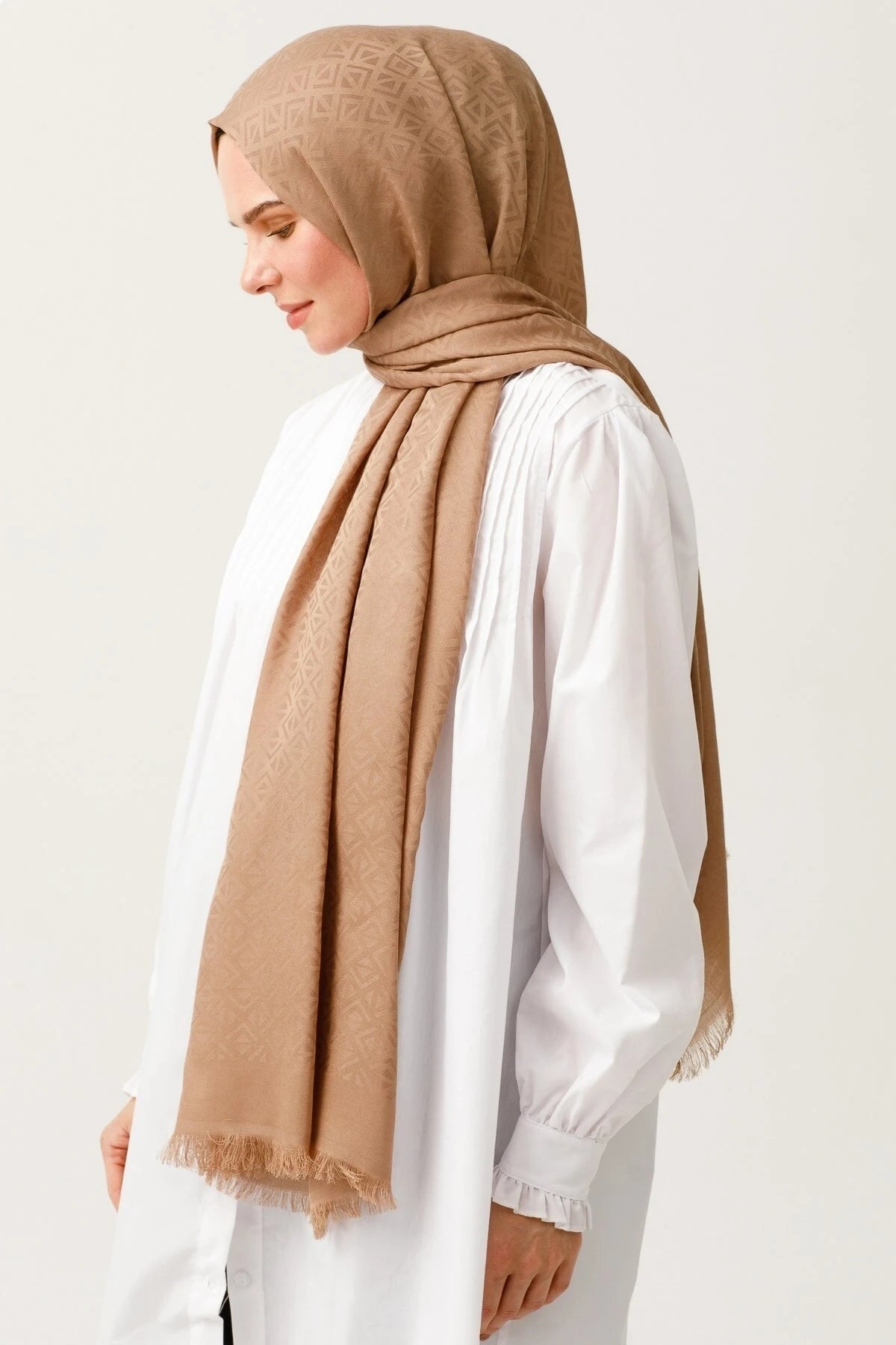 Triangle Pattern Cotton Jacquard Scarf - Brown