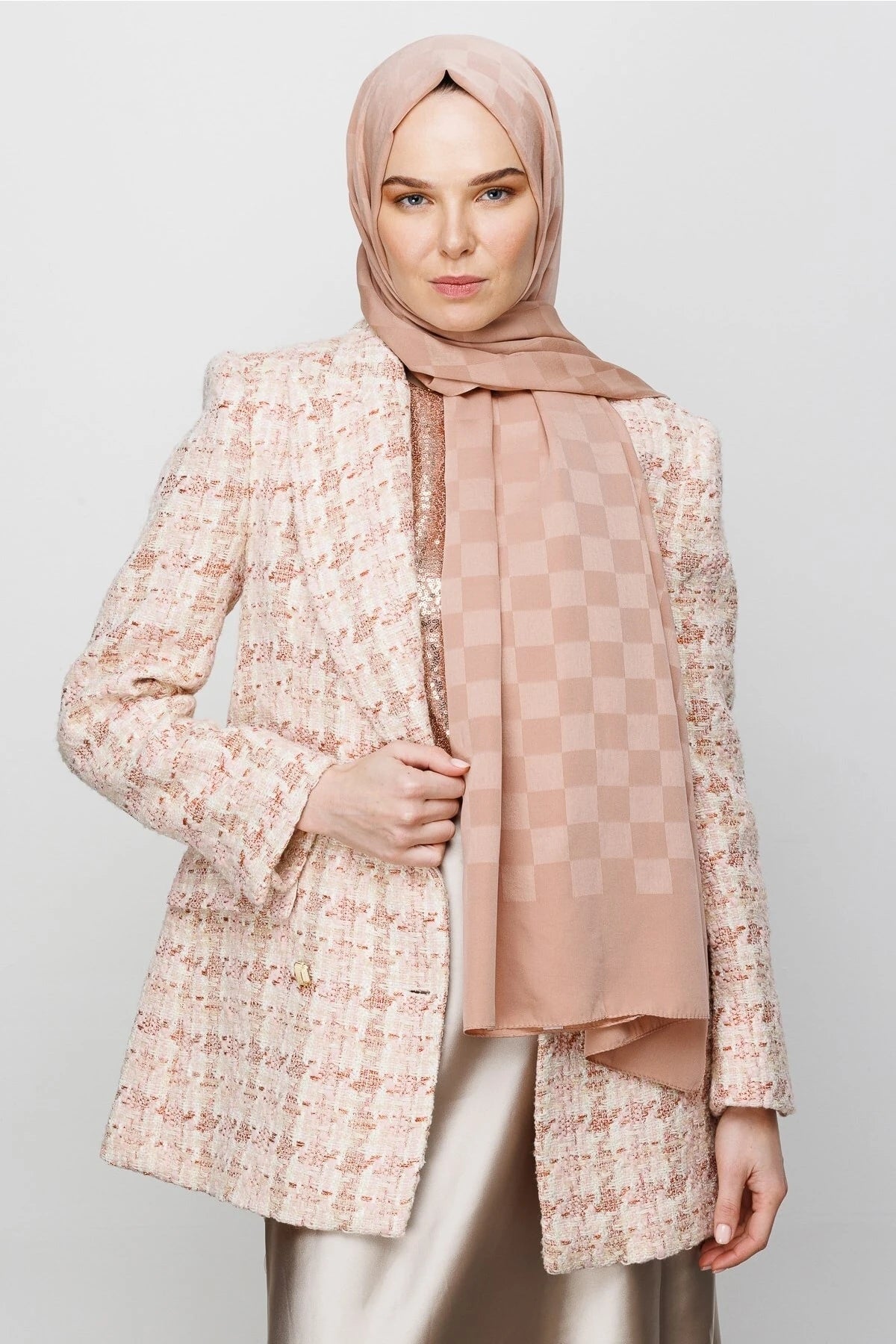 Checkerboard Pattern Silky Jacquard Shawl - Rose