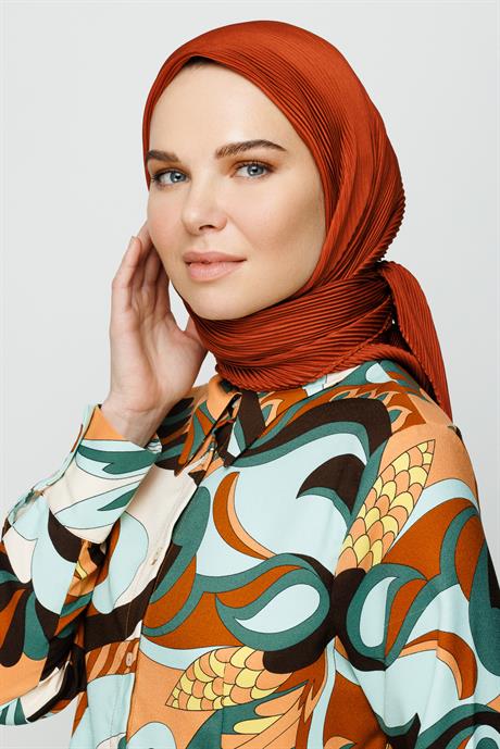 Pilise Eşarp