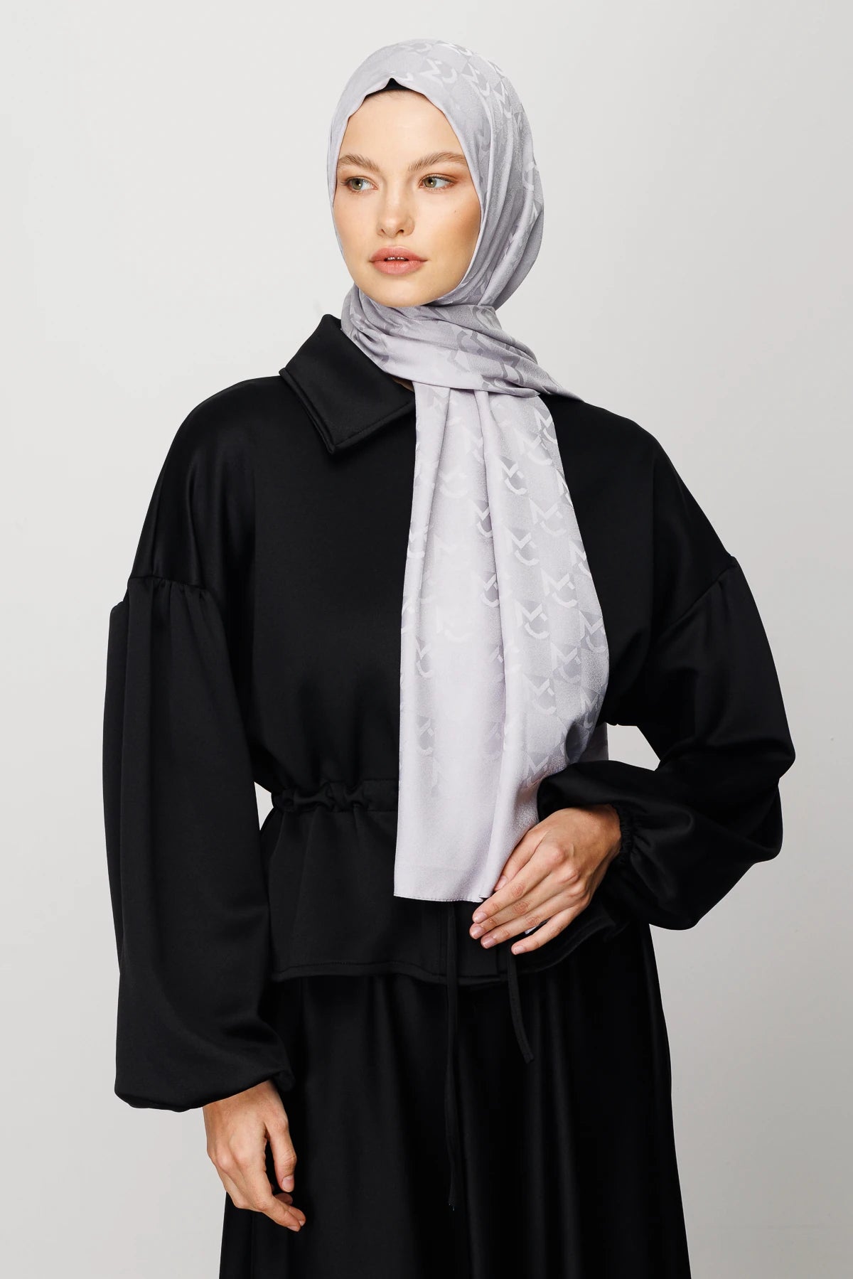 Mc Pattern Jacquard Shawl - Silver