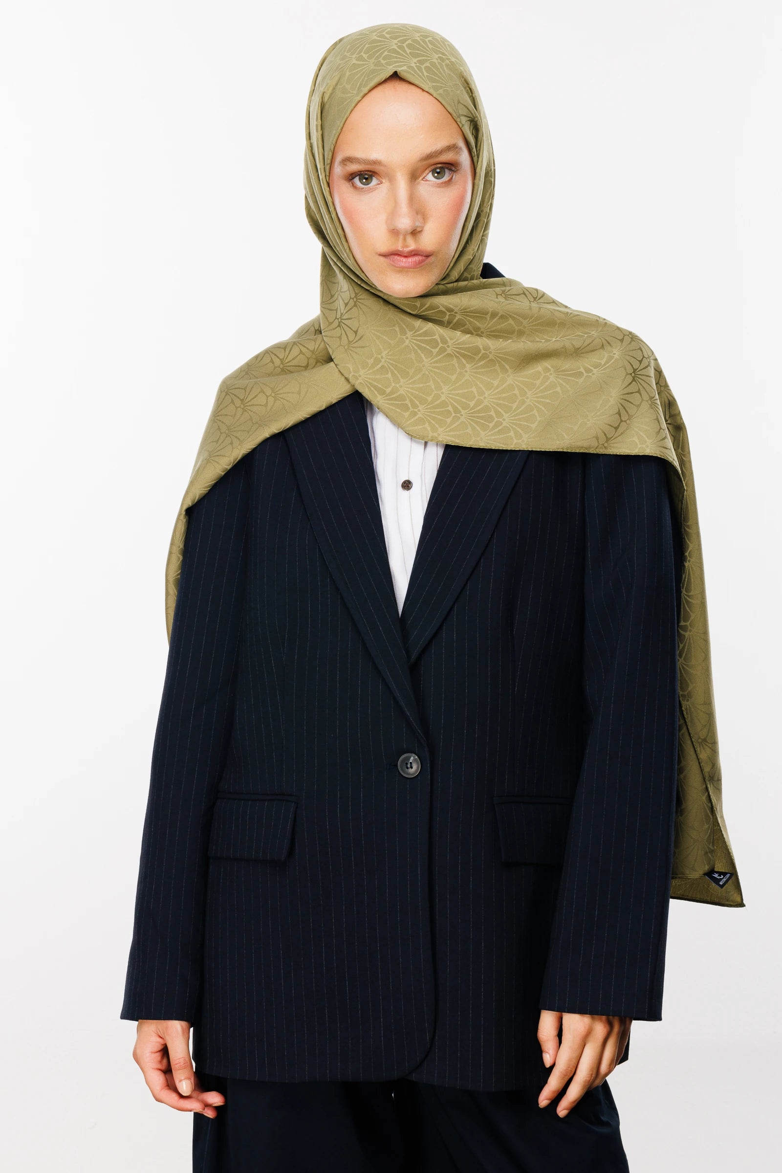 Lotus Pattern Silky Jacquard Scarf - Soft Green