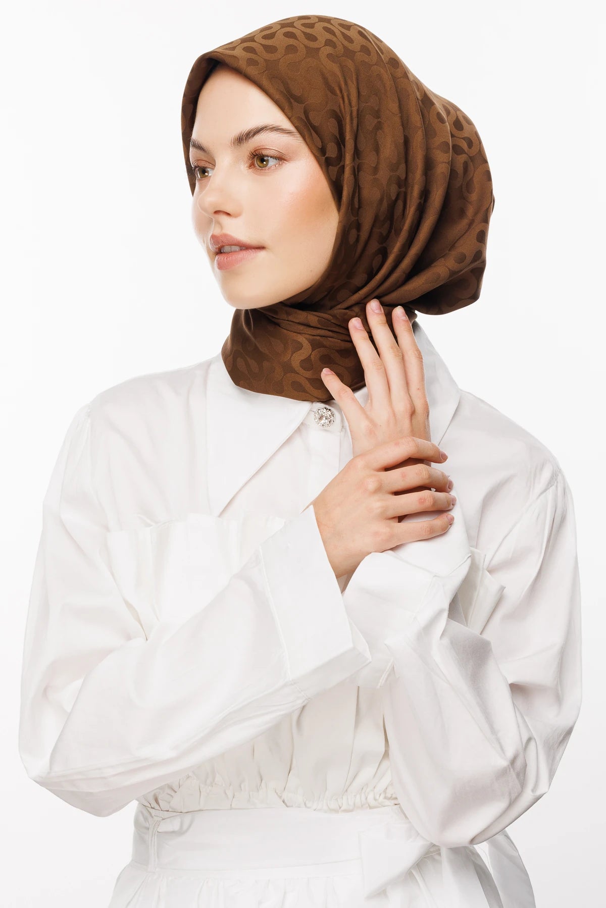 Moon Pattern Silky Jacquard Scarf - Brown