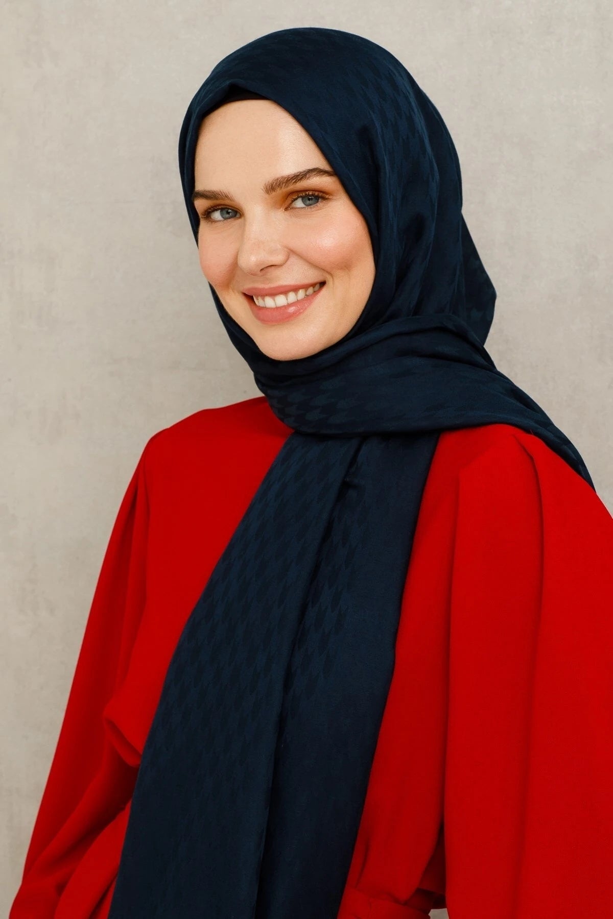 Swallow Pattern Cotton Jacquard Shawl - Navy blue