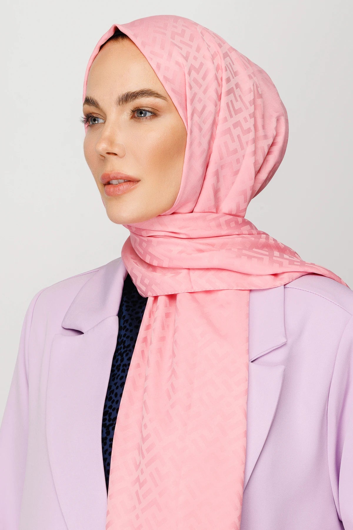 Z Pattern Silky Jacquard Scarf - Sugar Pink