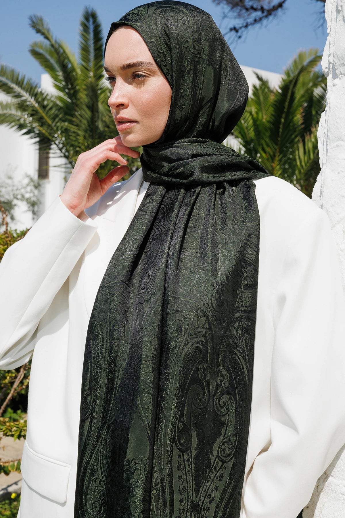 Liva Pattern Shine Line Scarf - Black-Khaki