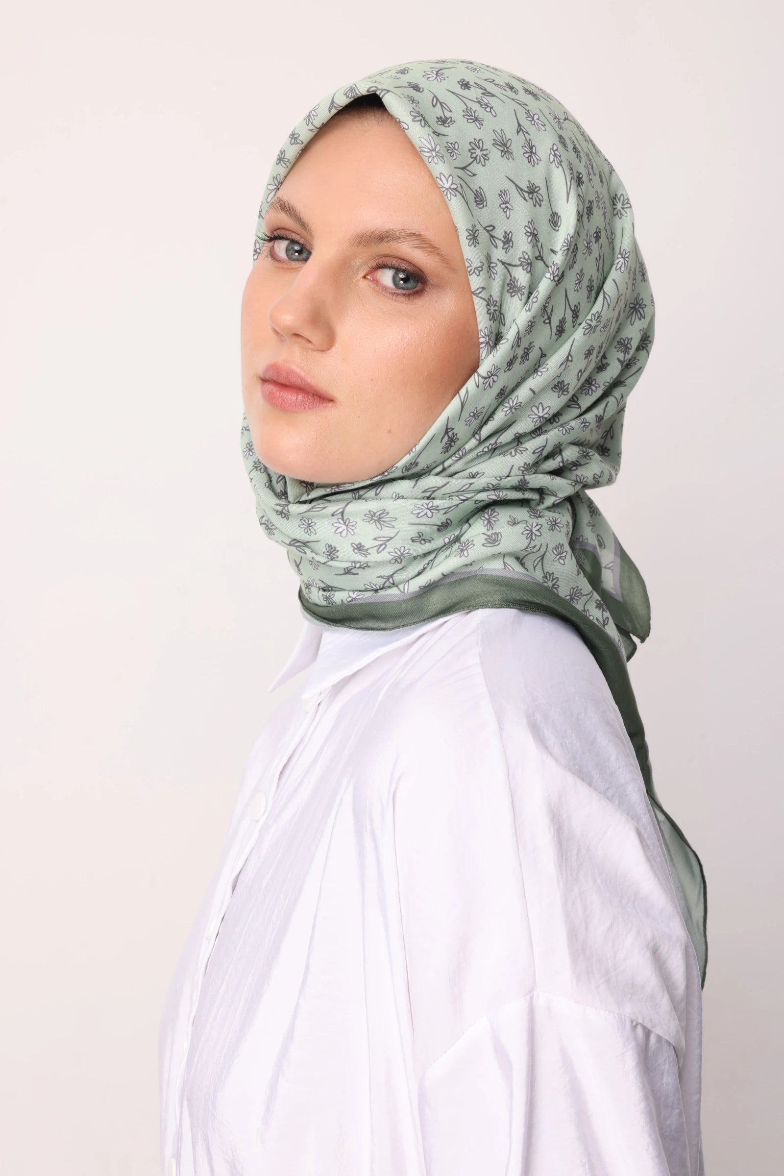Minor Pattern Cotton Scarf - Khaki