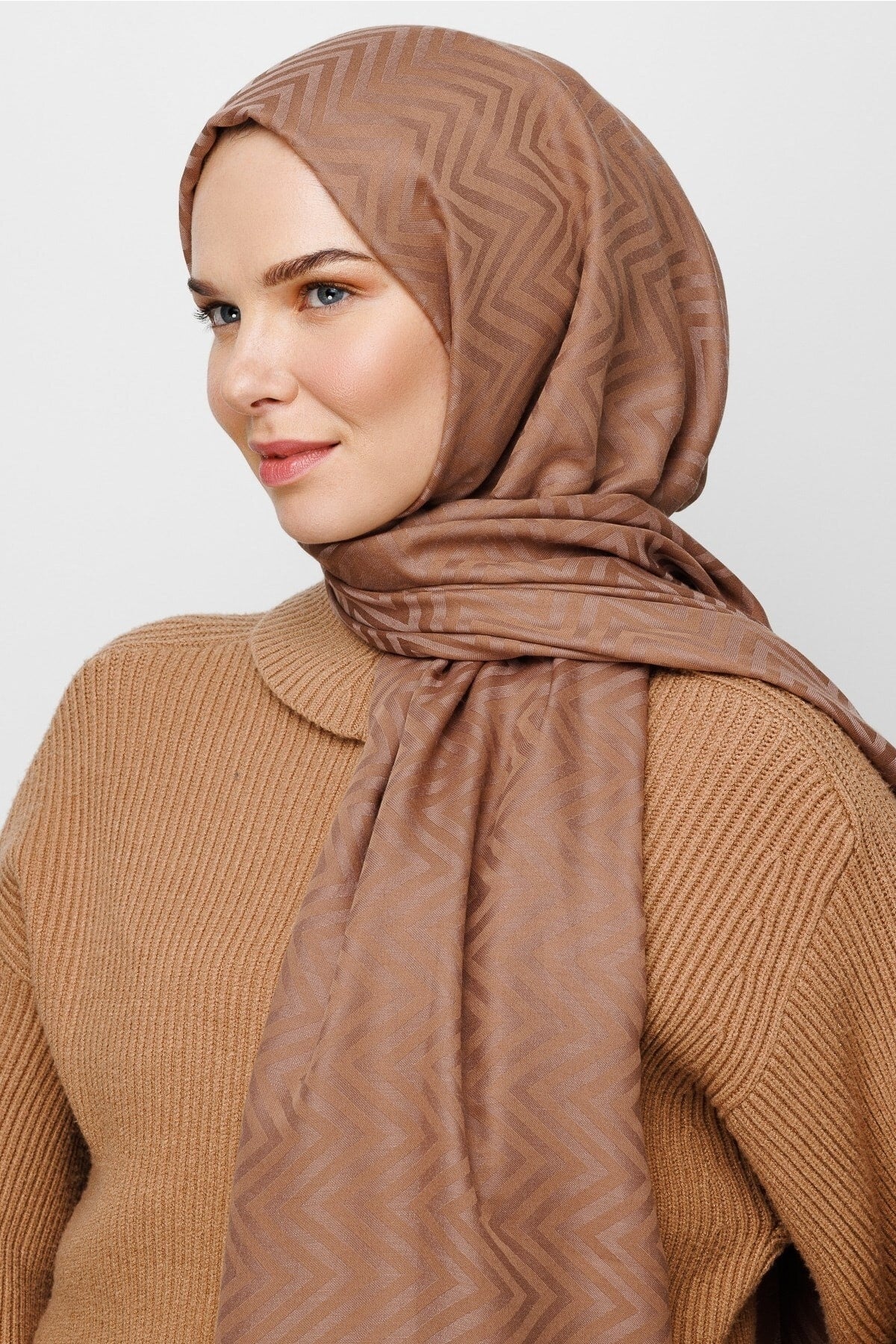 Zigzag Pattern Cotton Jacquard Shawl - Brown