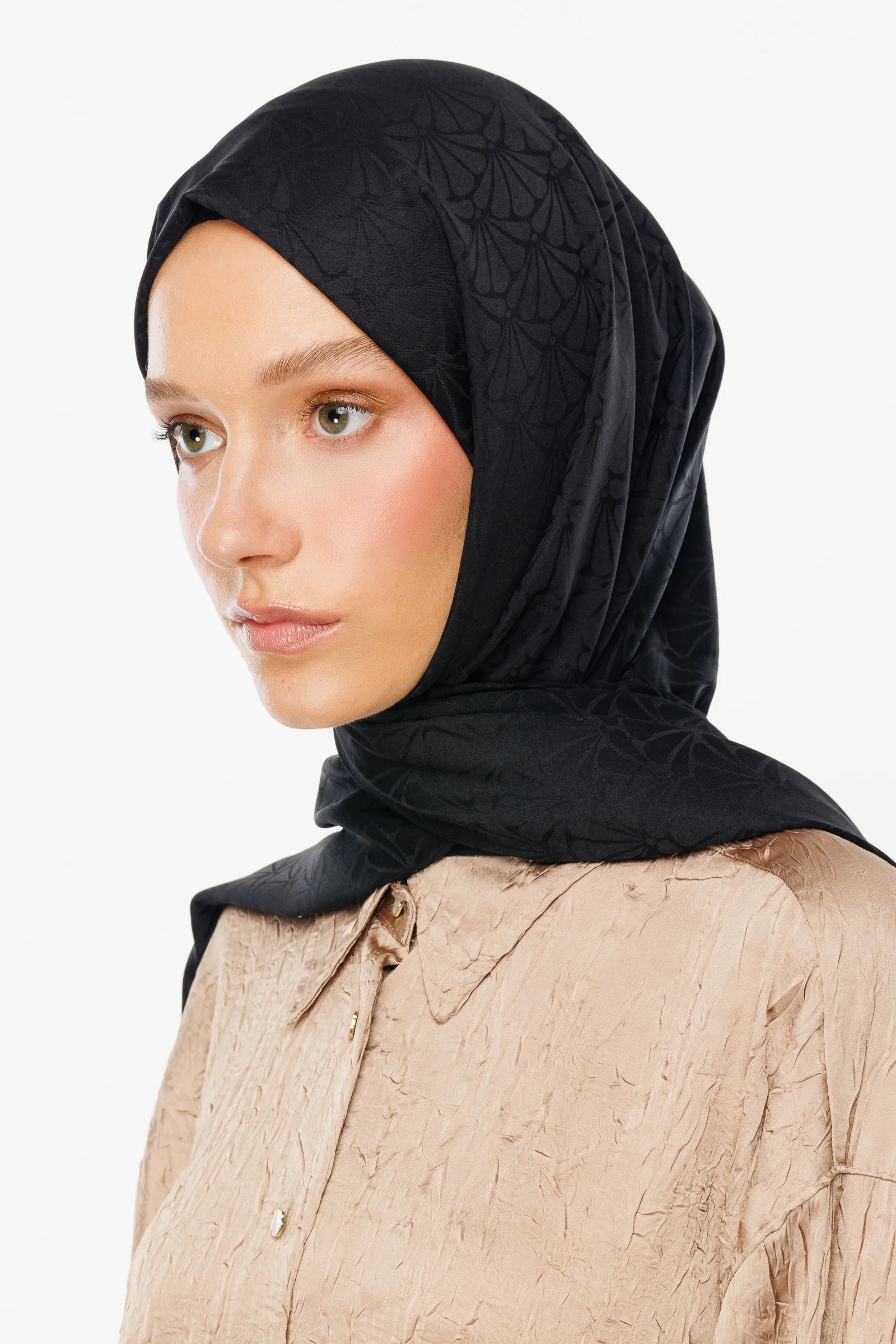 Lotus Pattern Silky Jacquard Scarf - Black