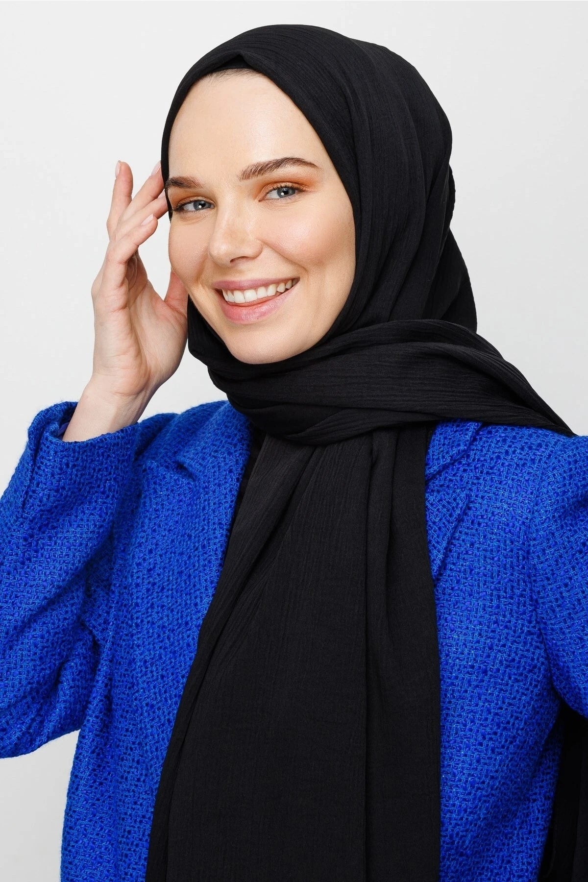Crinkle Medina Silk Shawl - Black