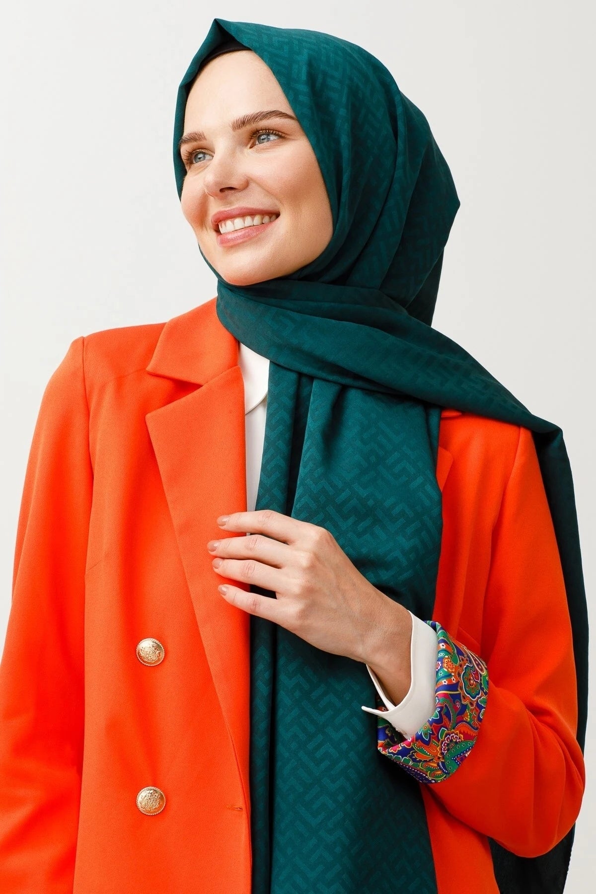 Z Pattern Silky Jacquard Scarf - Emerald