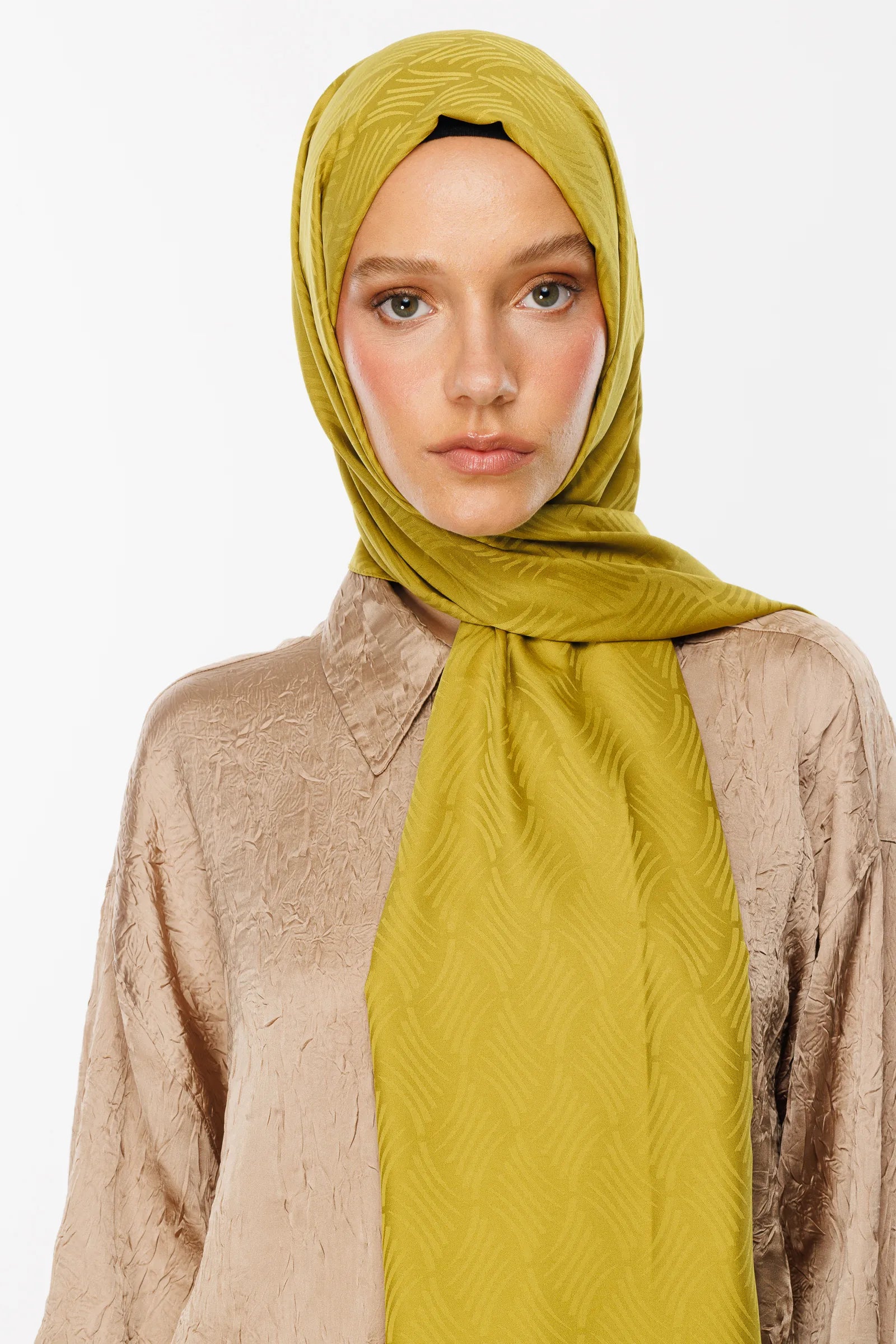 Aura Pattern Silky Jacquard Scarf - Olive Green