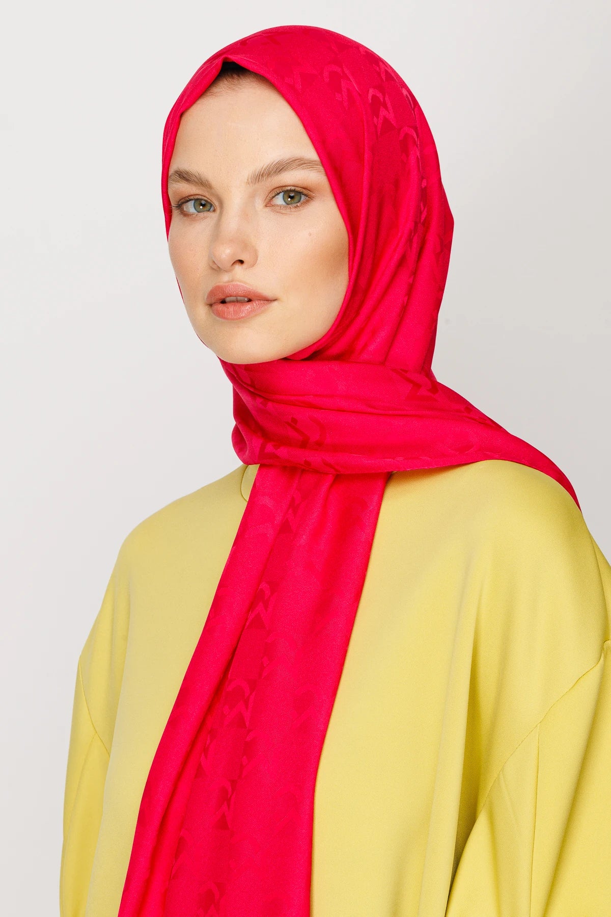 Mc Pattern Jacquard Shawl - Fuchsia