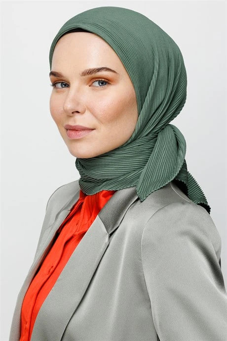 Pilise Eşarp