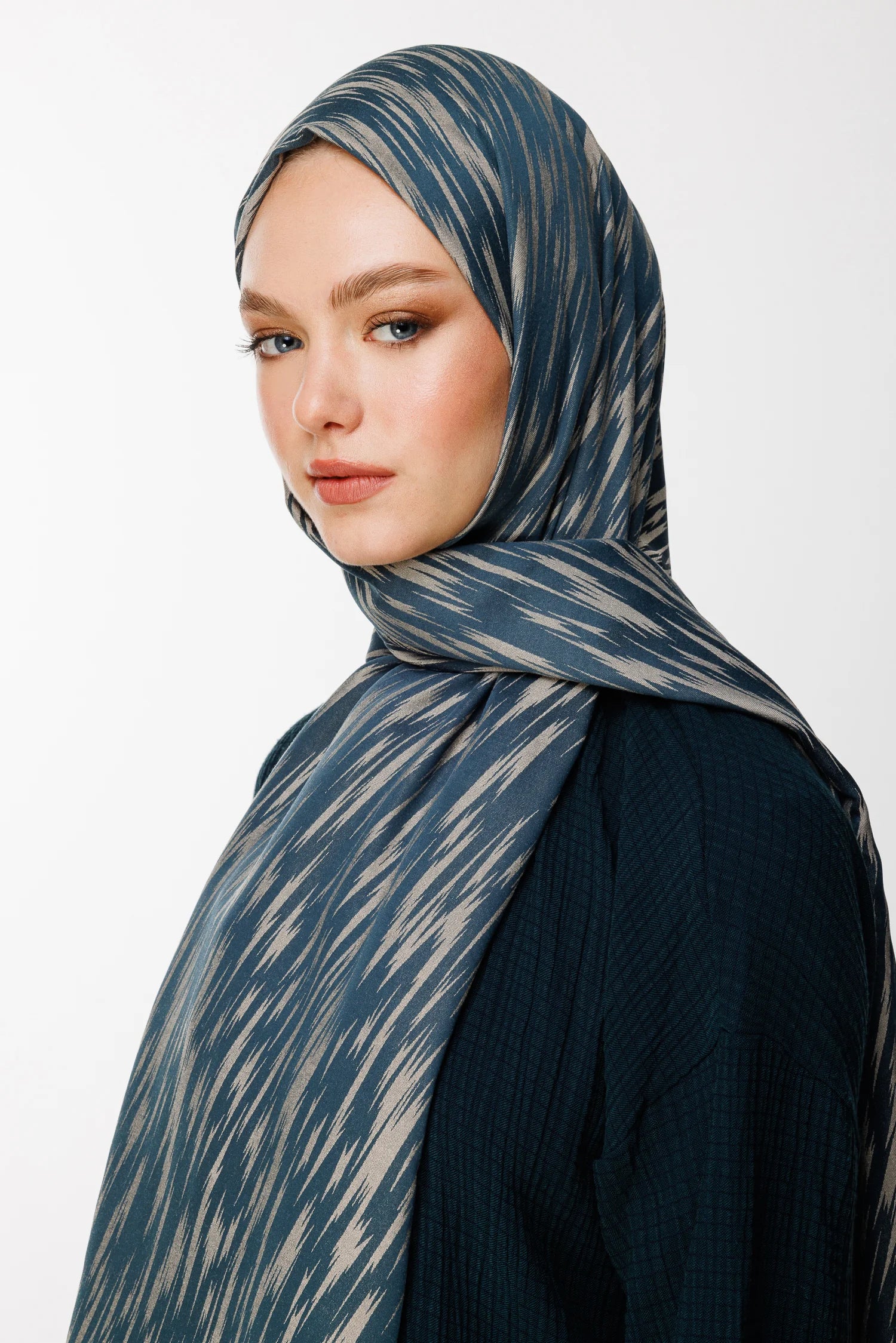 Selis Pattern Double-Sided Scarf - Petrol Blue-Beige