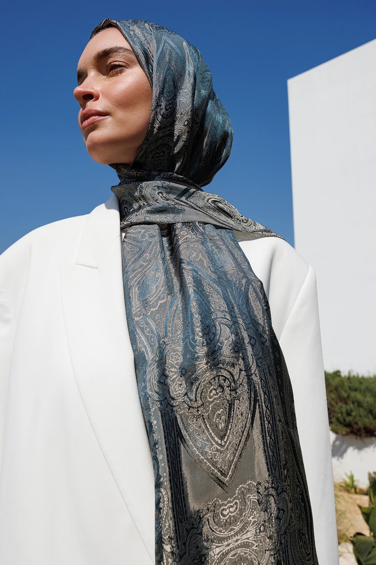 Liva Pattern Shine Line Scarf - Petrol Blue-Beige