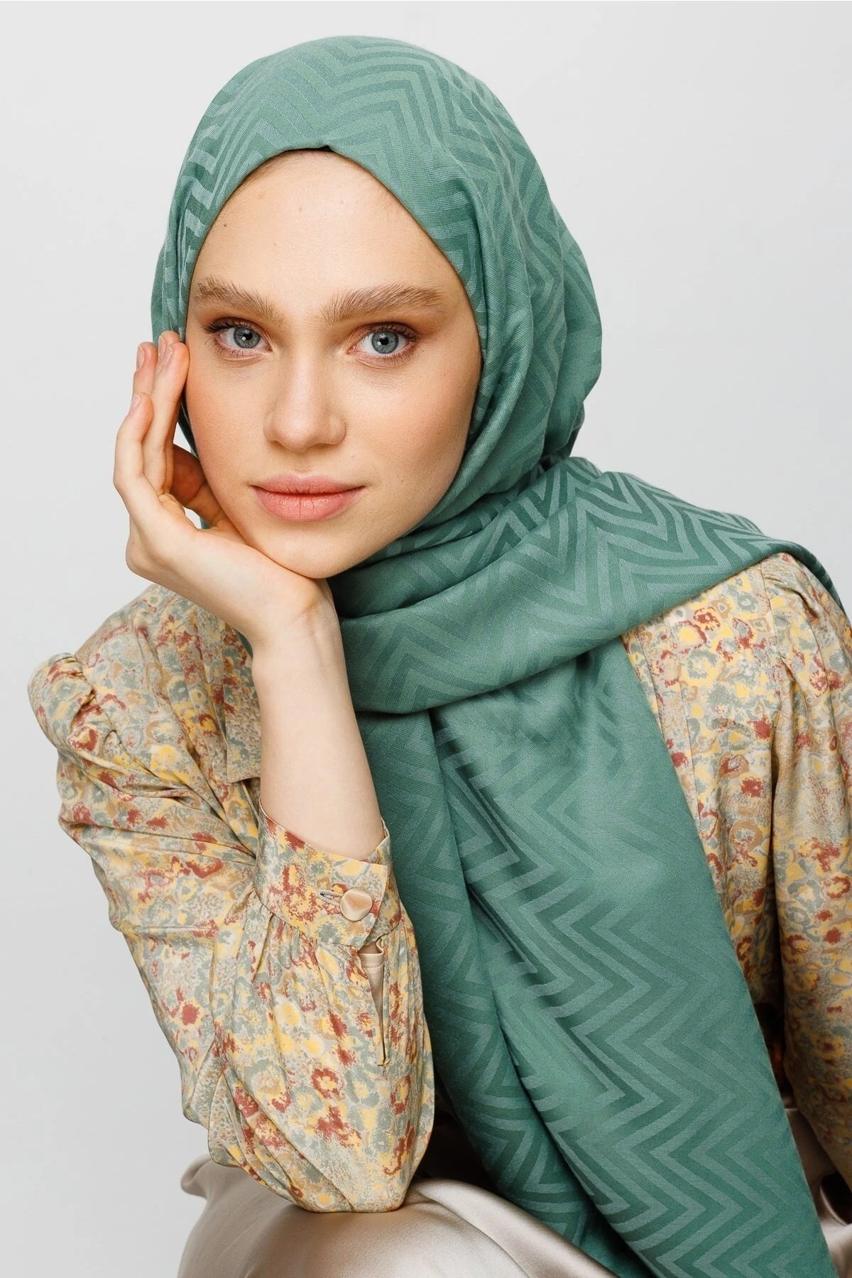 Zigzag Pattern Cotton Jacquard Shawl - Mold Green