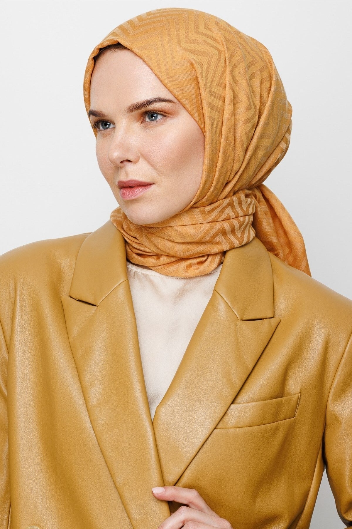 Zigzag Pattern Cotton Jacquard Shawl - Mustard