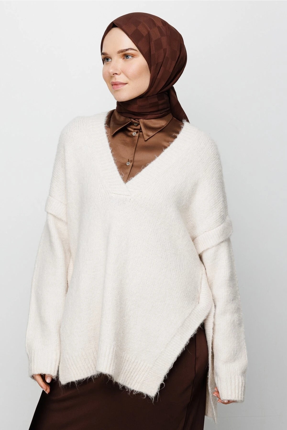 Checkerboard Pattern Silky Jacquard Shawl - Bitter Coffee