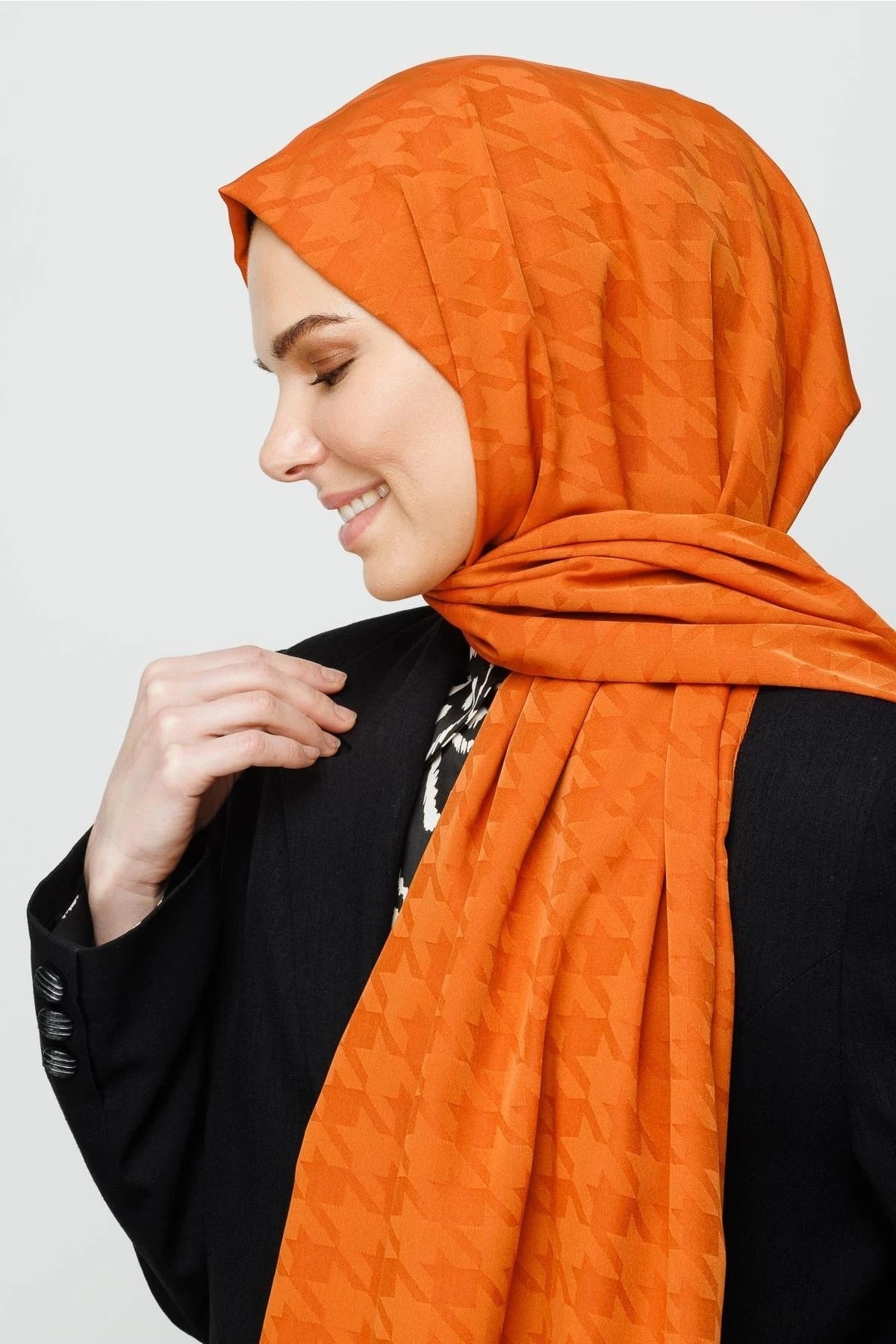 Houndstooth Pattern Silky Jacquard Shawl - Tile