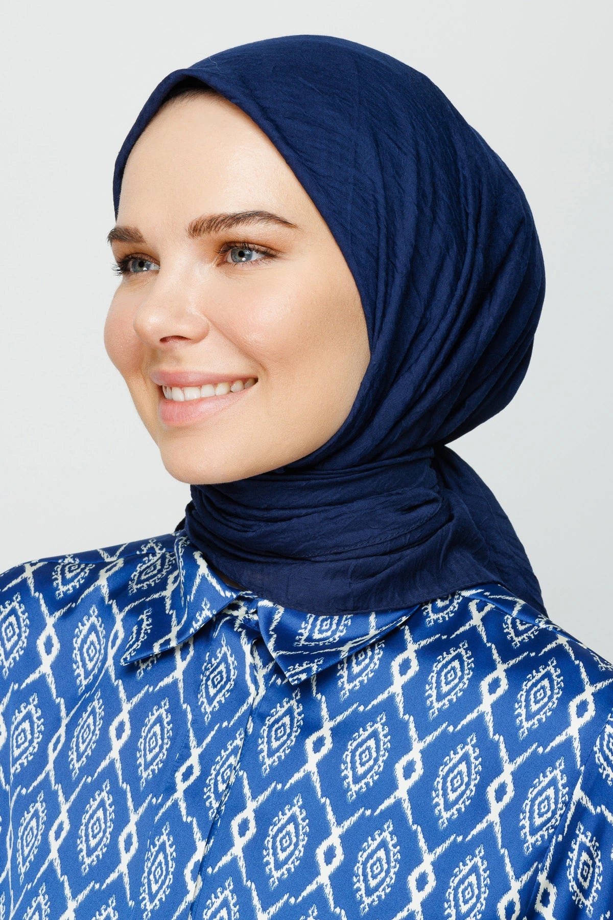 Bambu Eşarp