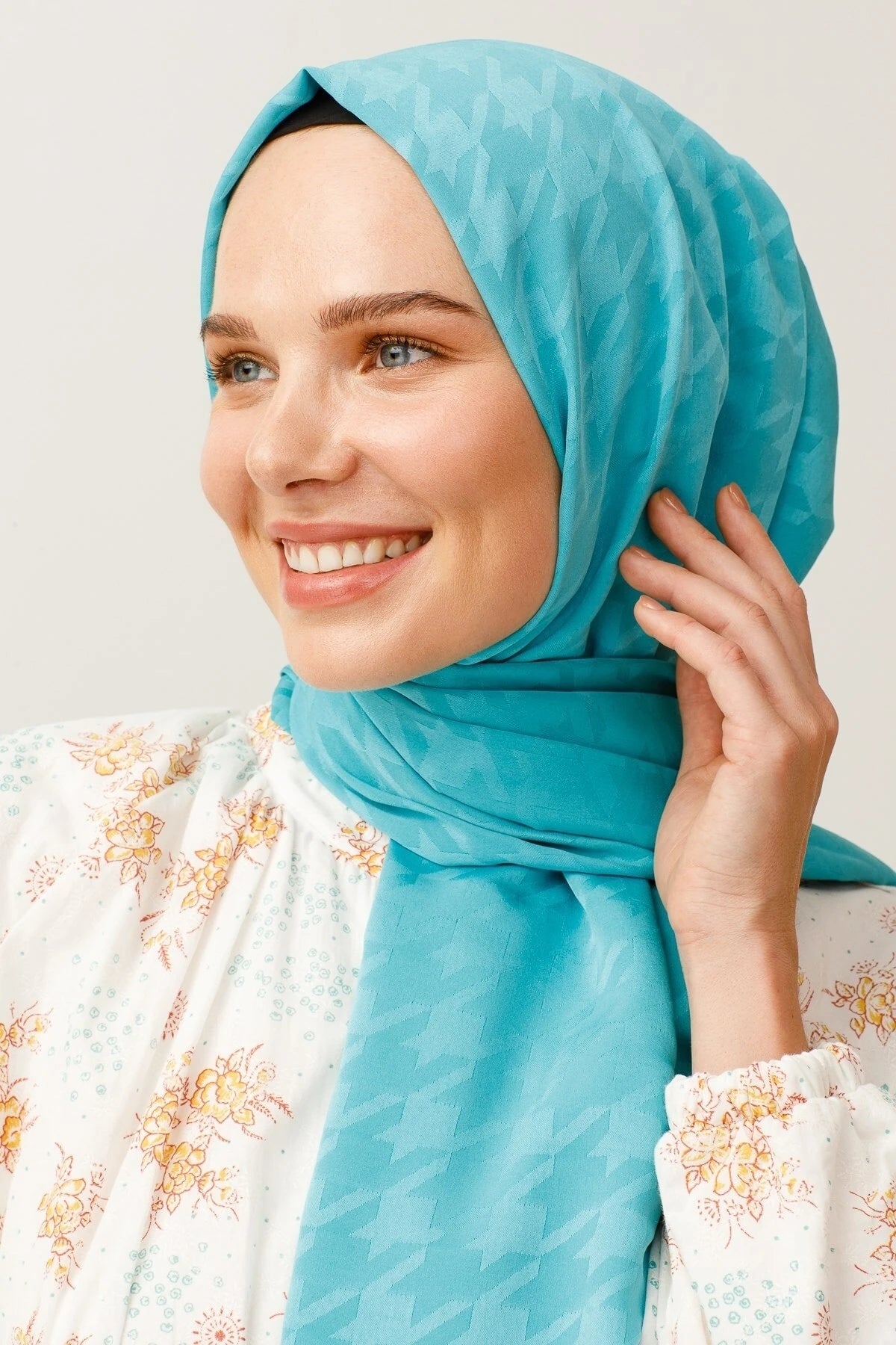 Houndstooth Pattern Silky Jacquard Shawl - Turquoise