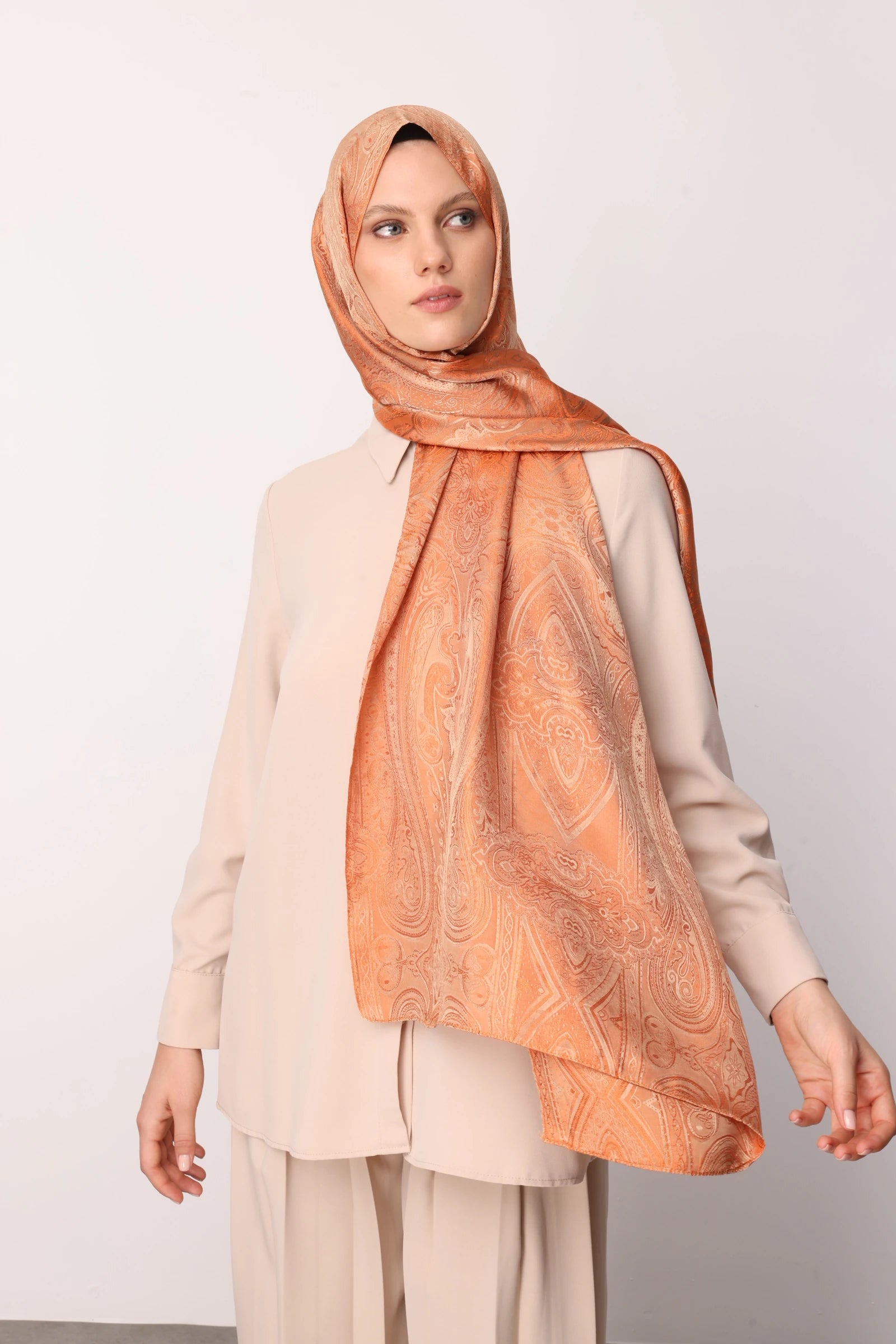 Liva Desen Shine Line Şal