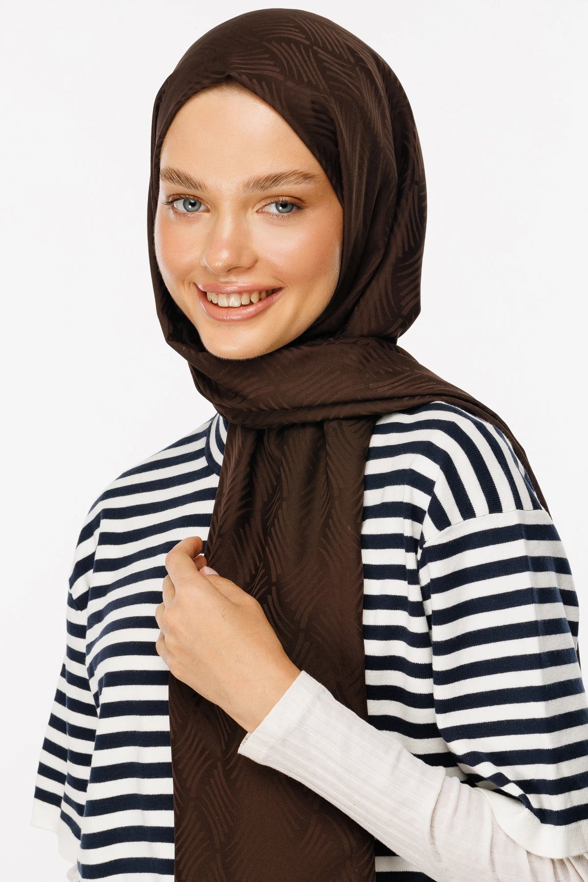 Aura Pattern Silky Jacquard Scarf - Bitter