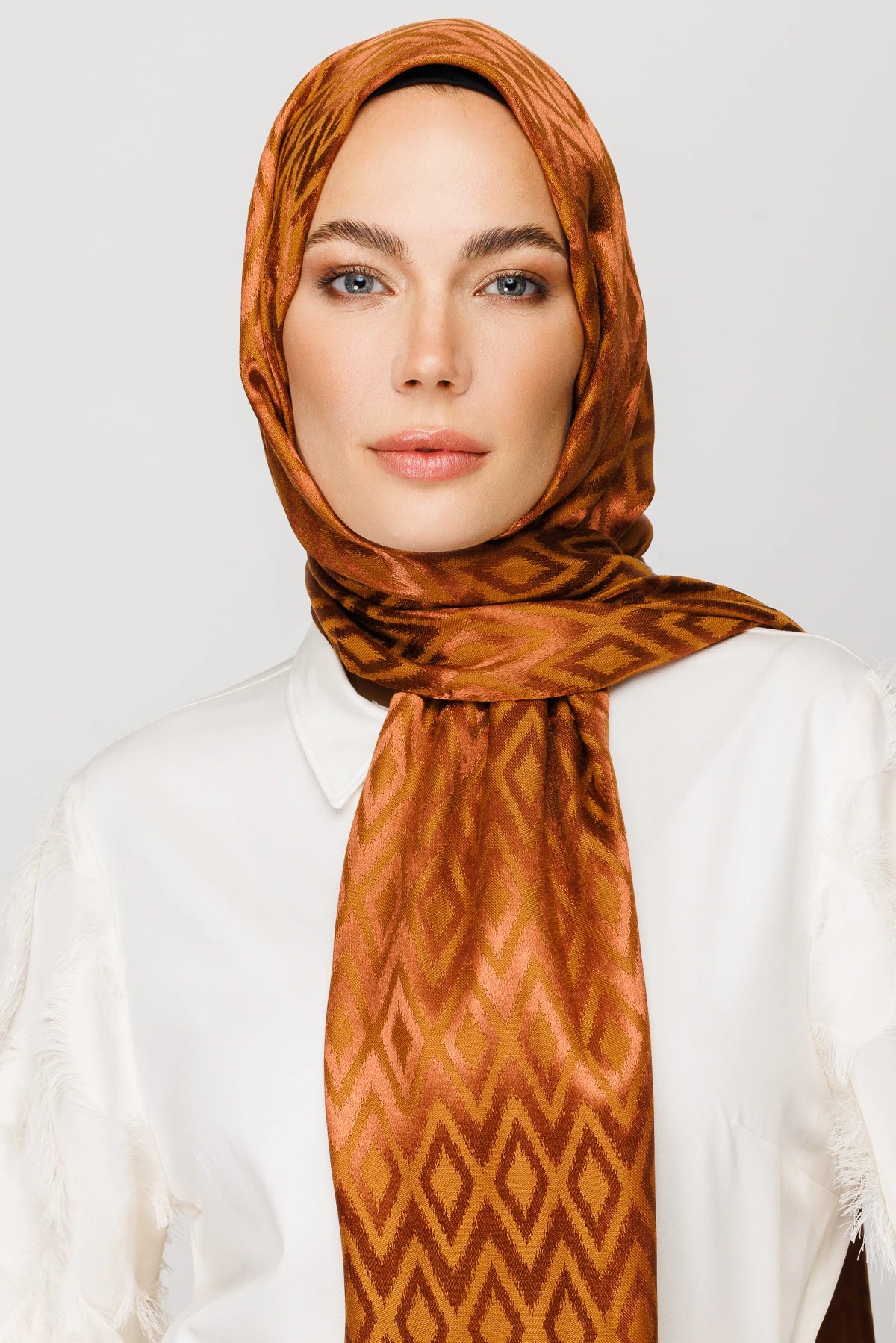 Tile Pattern Shiny Jacquard Shawl - Copper