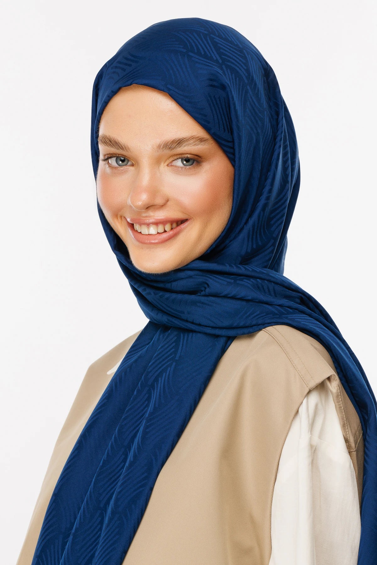 Aura Pattern Silky Jacquard Scarf - Navy blue