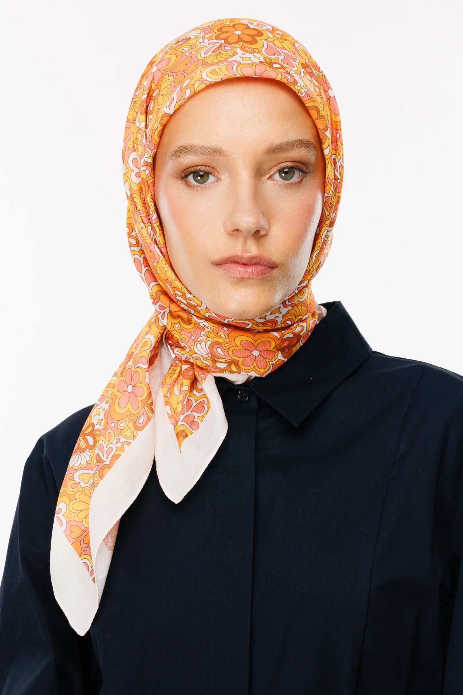 Daisy Pattern Digital Soft Scarf - Yellow