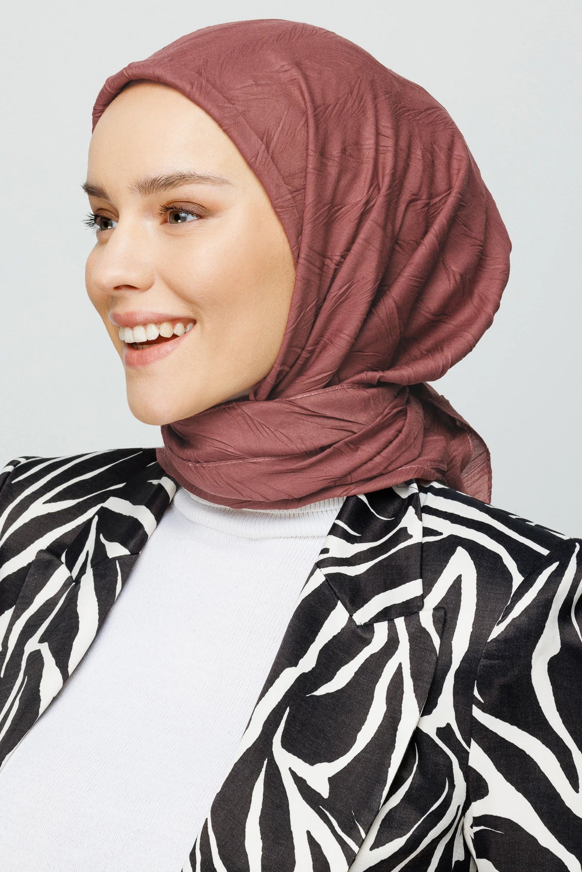 Pleated Bamboo Scarf - Onion Peel