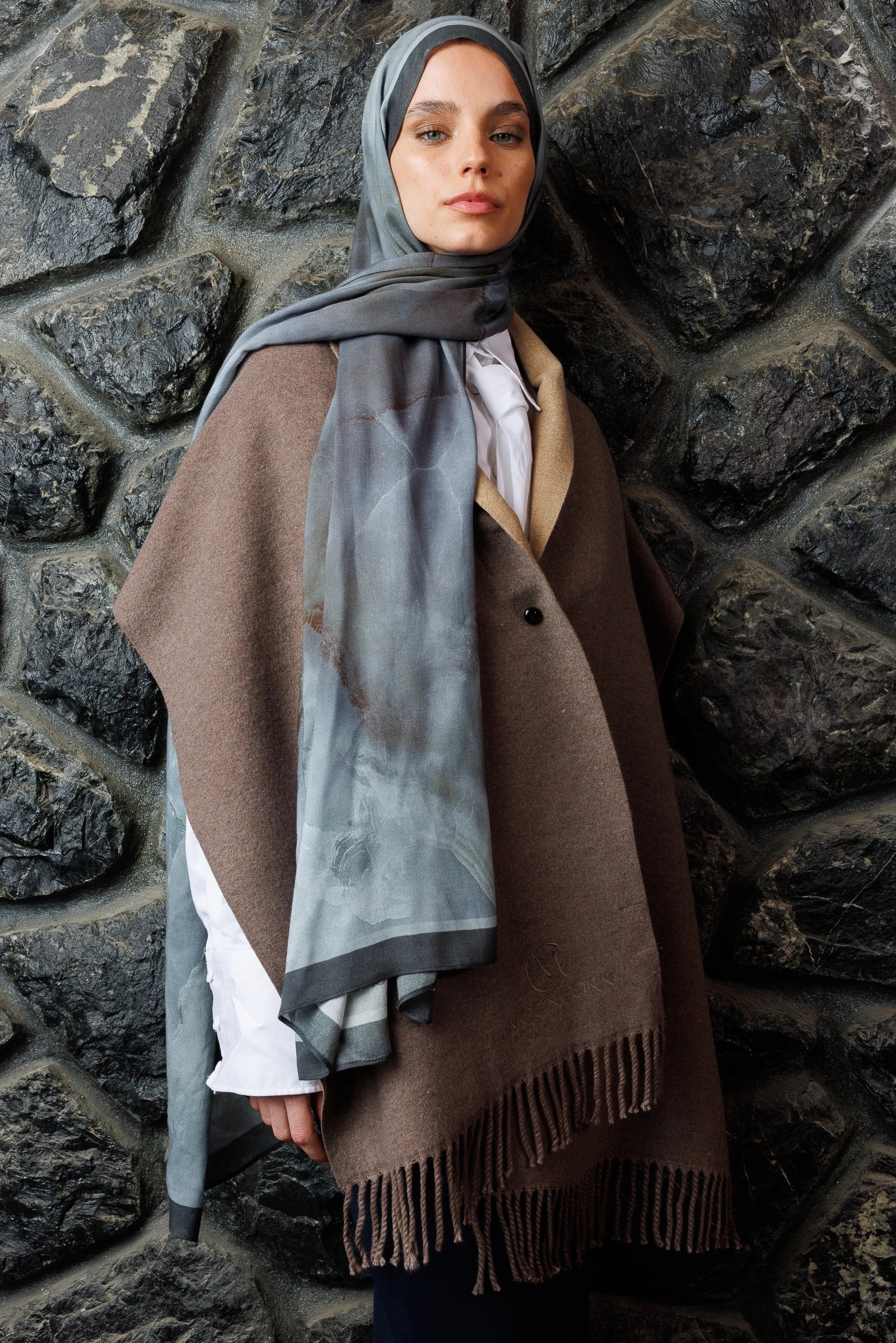Moreal Pattern Ramie Shawl - Anthracite