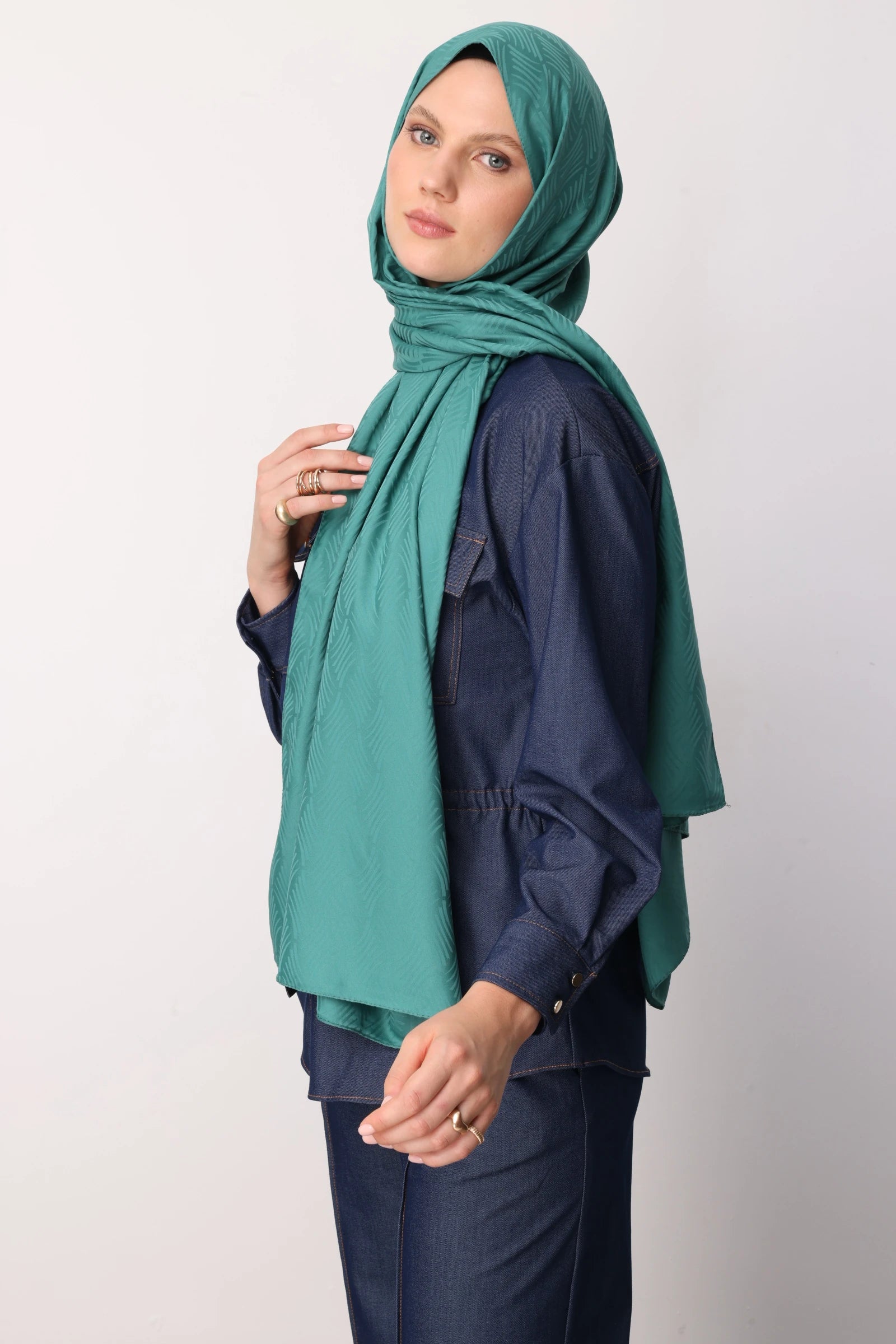 Aura Pattern Silky Jacquard Scarf - Mint Green
