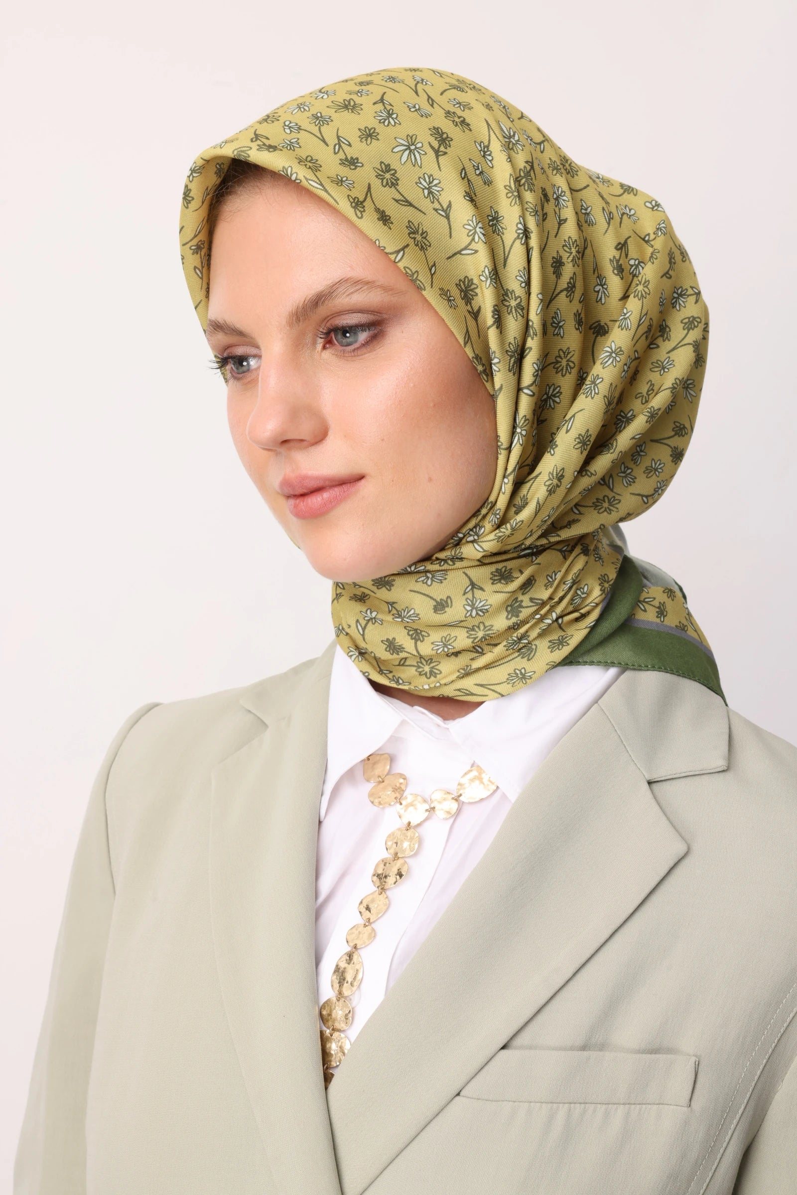 Minor Pattern Cotton Scarf - Apricot