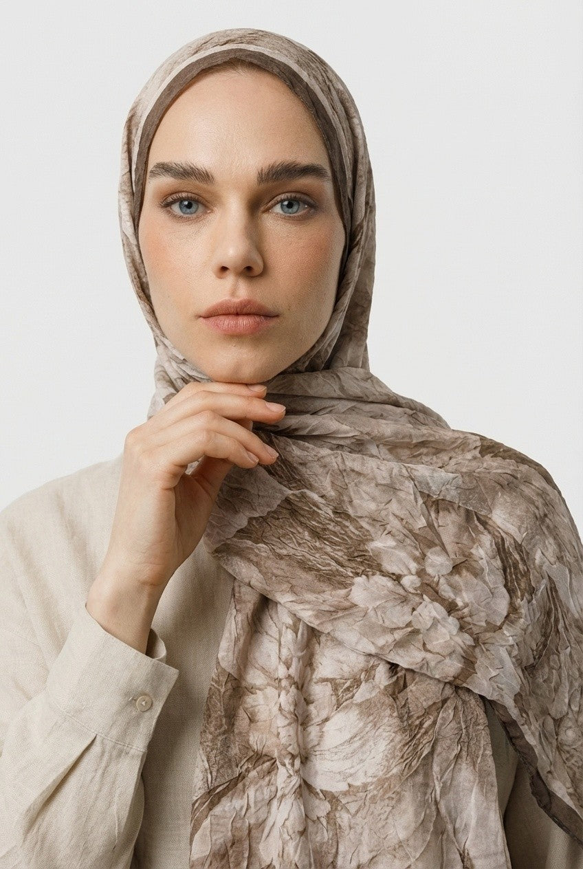 Roots Pattern Neo Crash Shawl - Brown