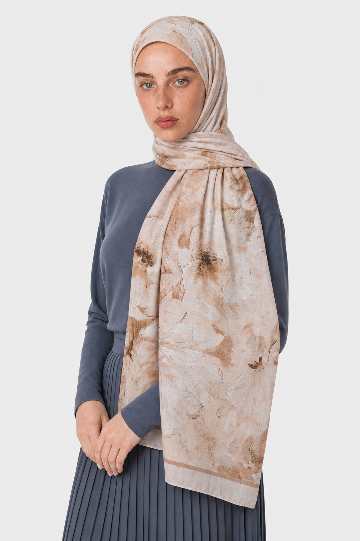 Fiore Pattern Neo Crash Shawl - Cream